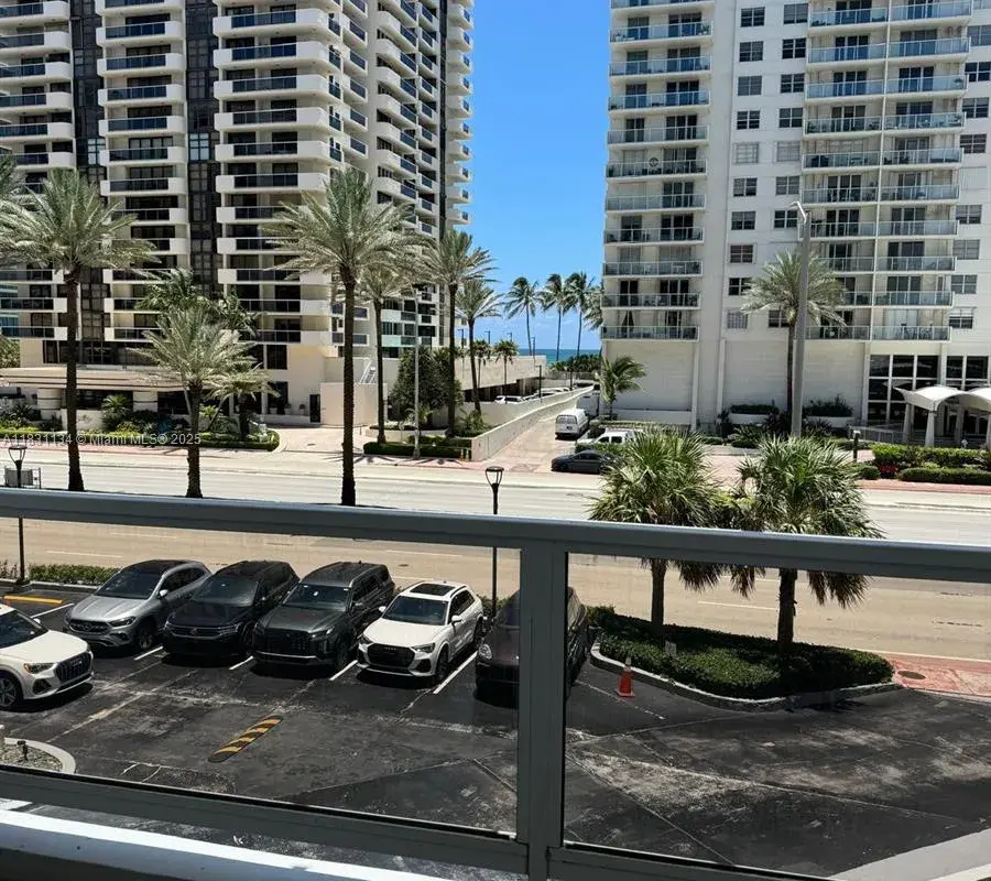 5700 Collins Ave # 3C, Miami Beach FL 33140