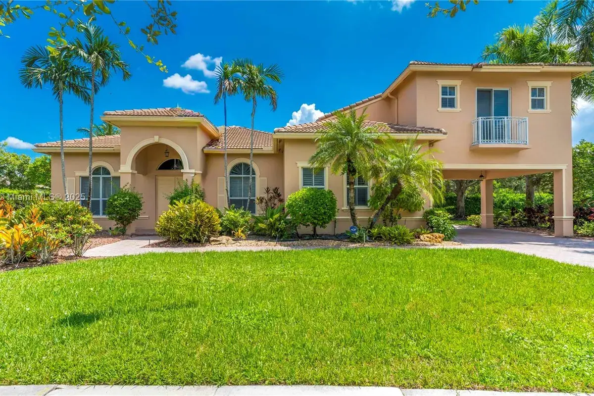 3230 SW 139th Ter, Davie FL 33330