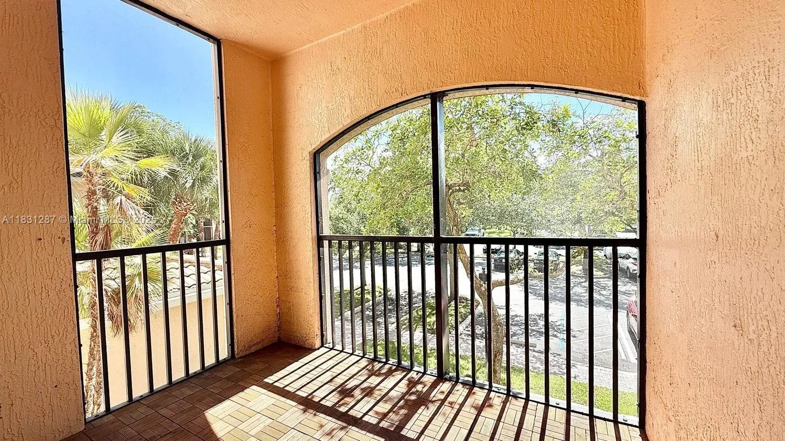 2807 Veronia Dr # 202, Palm Beach Gardens FL 33410
