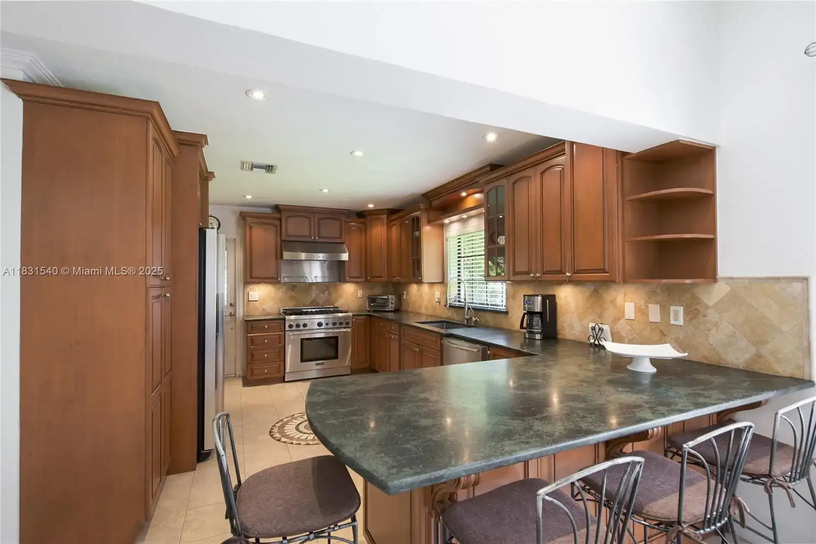 7825 SW 98 St, Miami FL 33156 photo 3