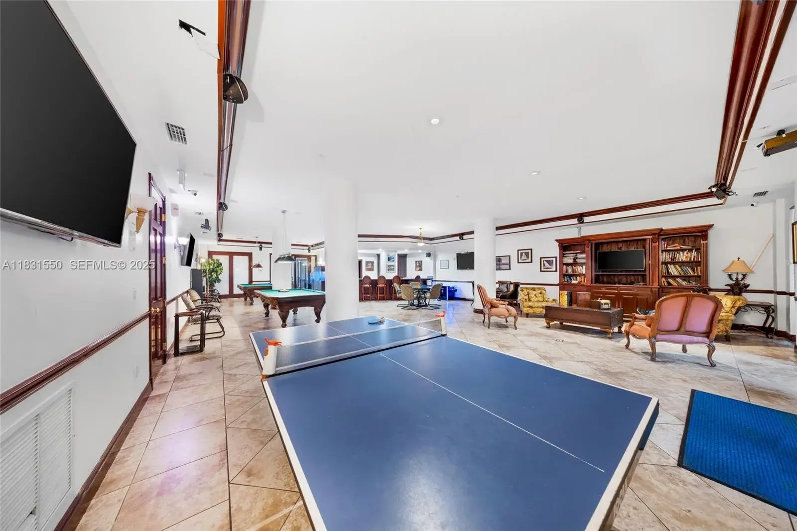 5091 NW 7th St # 911, Miami FL 33126