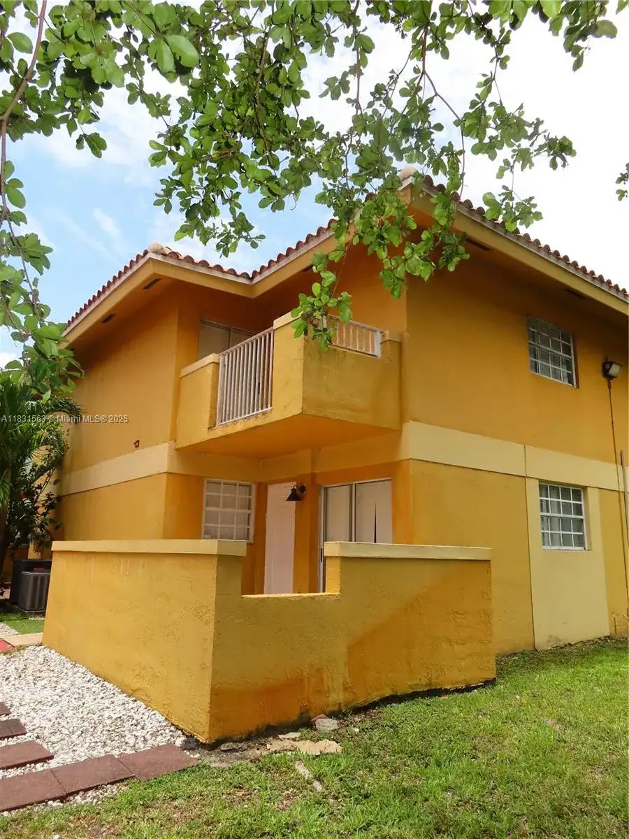13894 SW 65th Ter # 12, Miami FL 33183 photo 2
