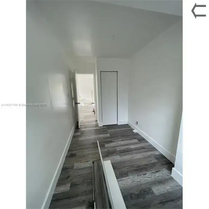 784 NW 100th St # B, Miami FL 33150 photo 5