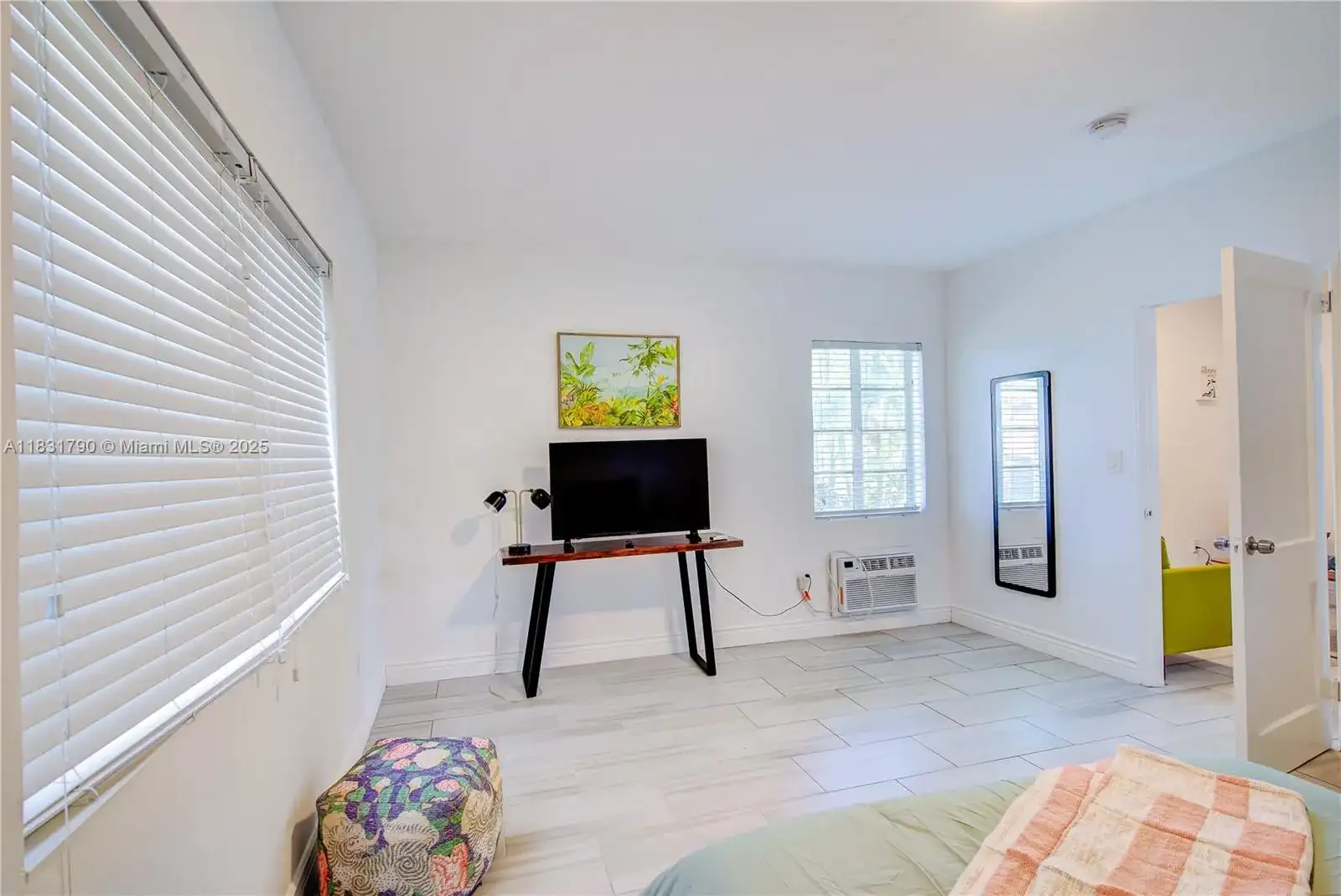 855 SW 7th St # 5, Miami FL 33130 photo 4