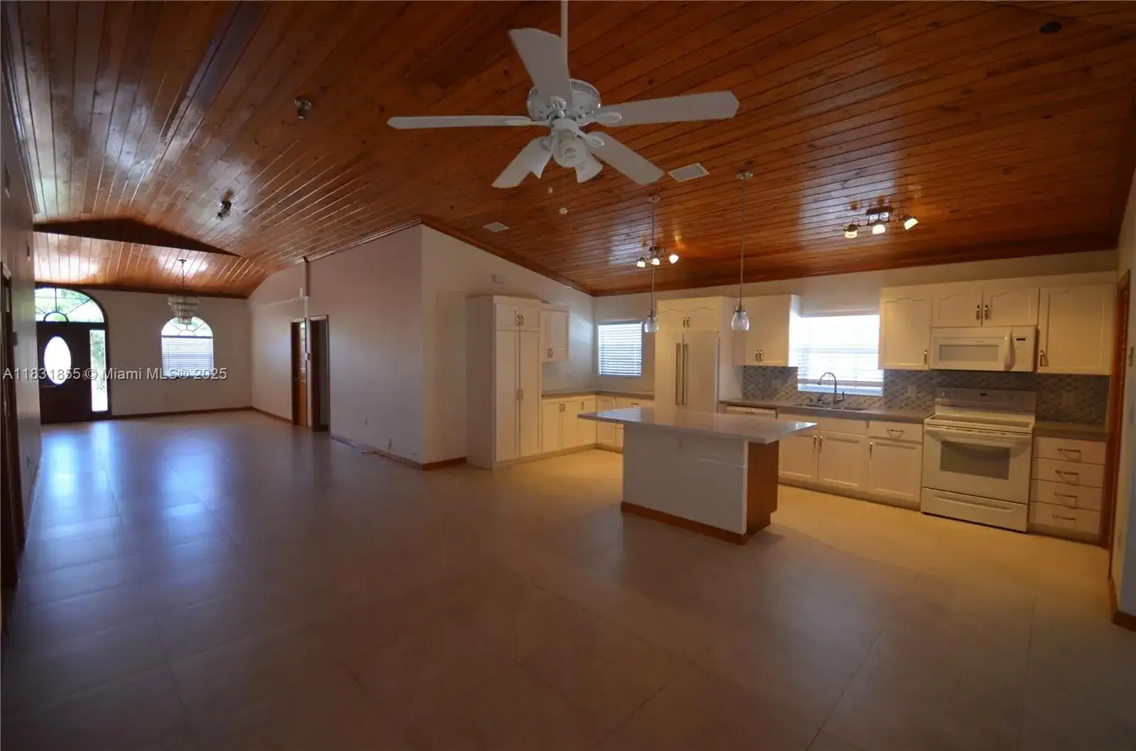 4625 SW 1st St, Miami FL 33134 photo 3