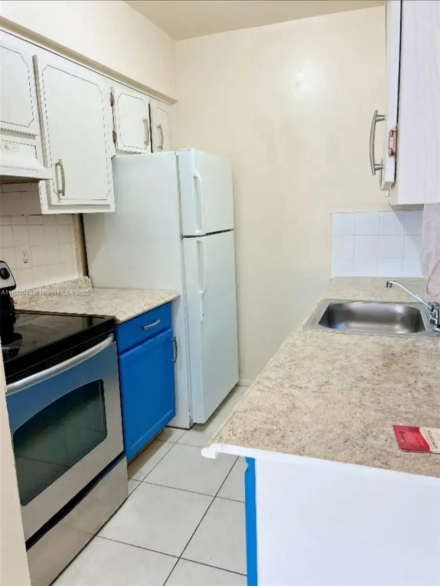 4011 NW 30th Ter # 1, Lauderdale Lakes FL 33309 photo 2