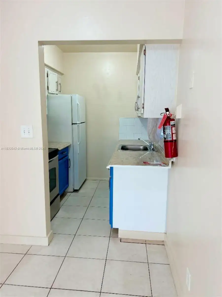 4011 NW 30th Ter # 1, Lauderdale Lakes FL 33309 photo 3