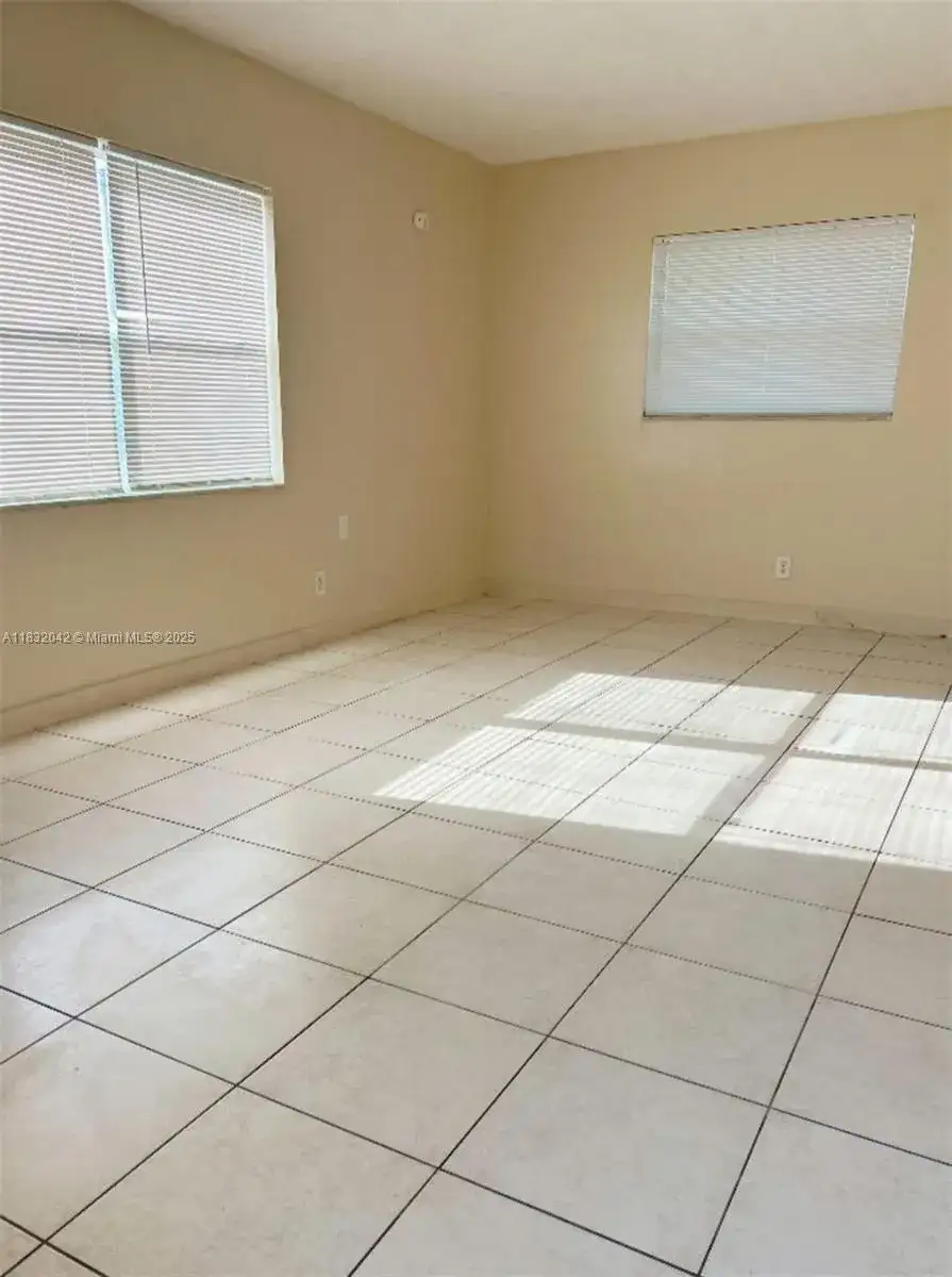 4011 NW 30th Ter # 1, Lauderdale Lakes FL 33309 photo 4