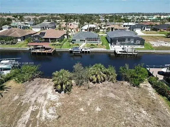 2527 SW 25TH TER, Cape Coral FL 33914
