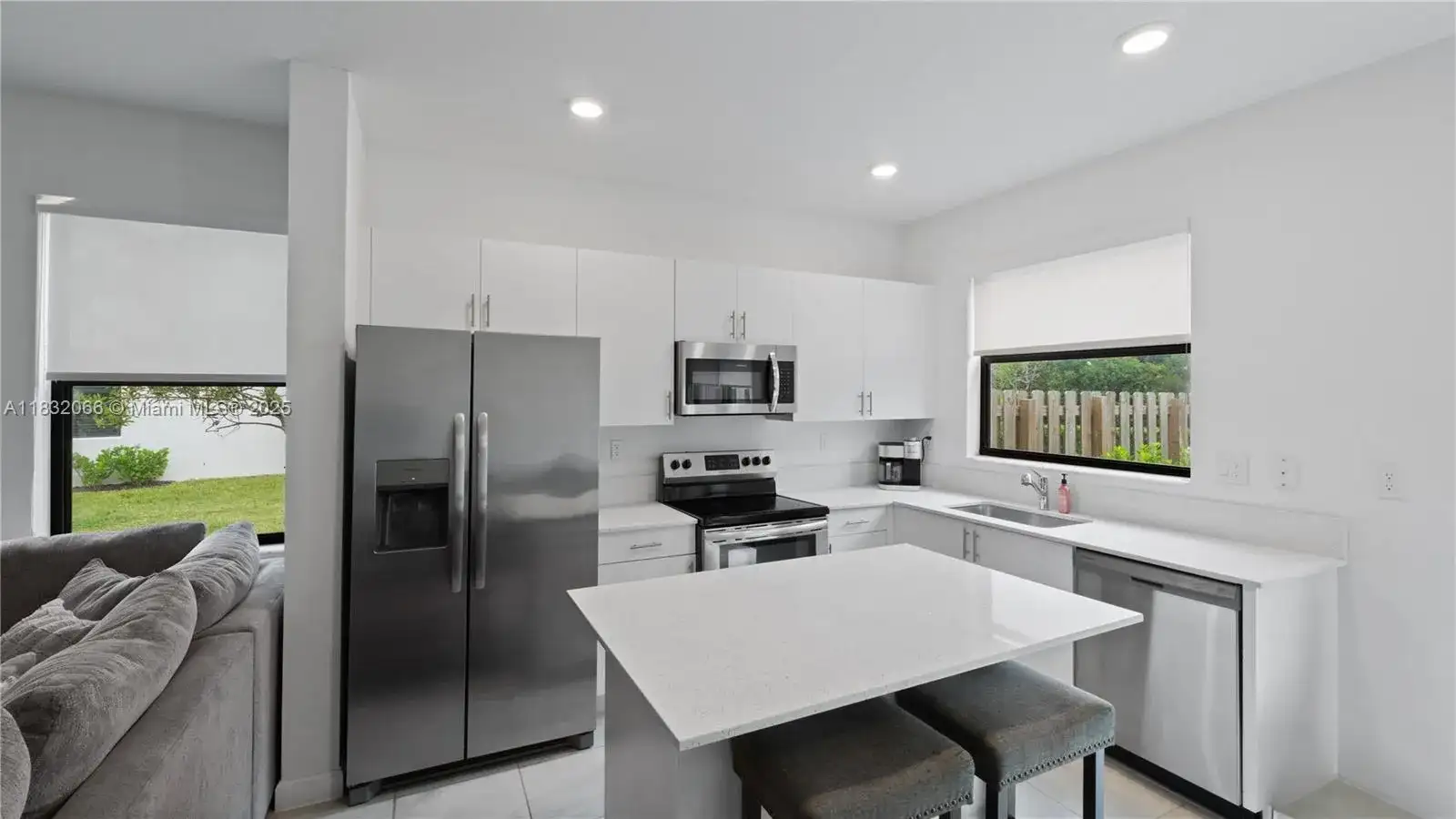 23101 SW 99th Ave, Cutler Bay FL 33190 photo 3