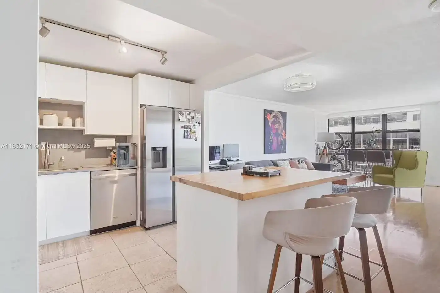1901 Brickell Ave # B1706, Miami FL 33129 photo 3