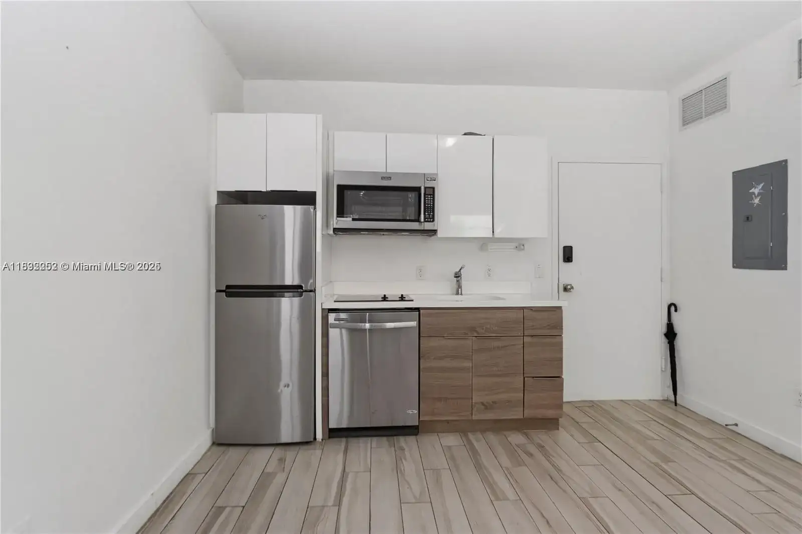 1560 Meridian Ave # 108, Miami Beach FL 33139 photo 5