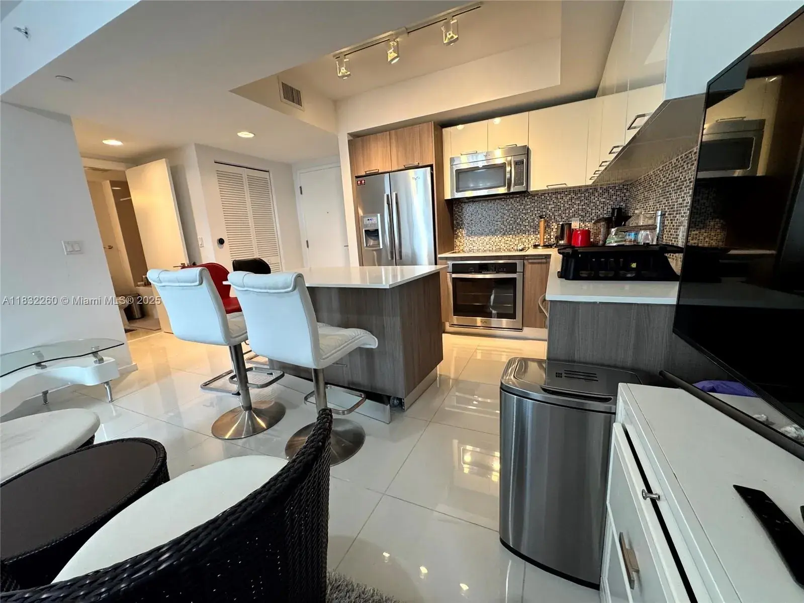 5252 NW 85th Ave # 803, Doral FL 33166