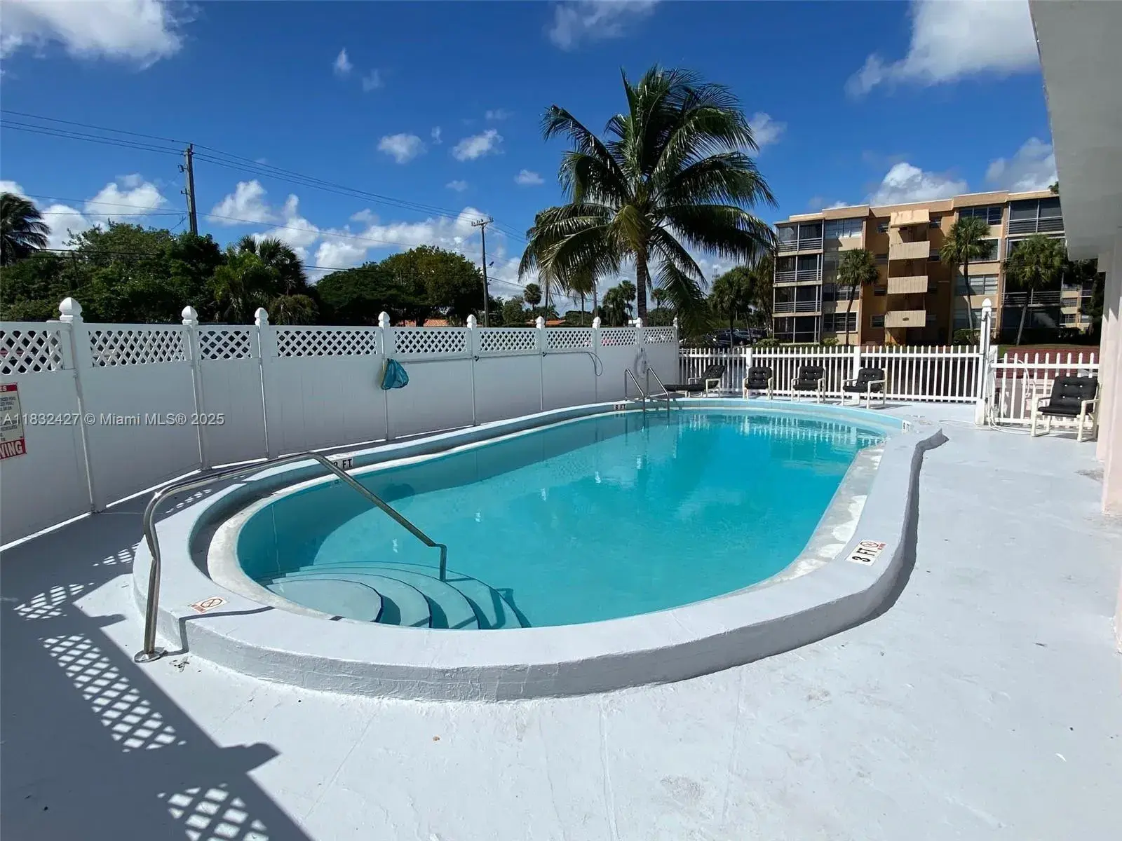 2775 Taft St # 307, Hollywood FL 33020