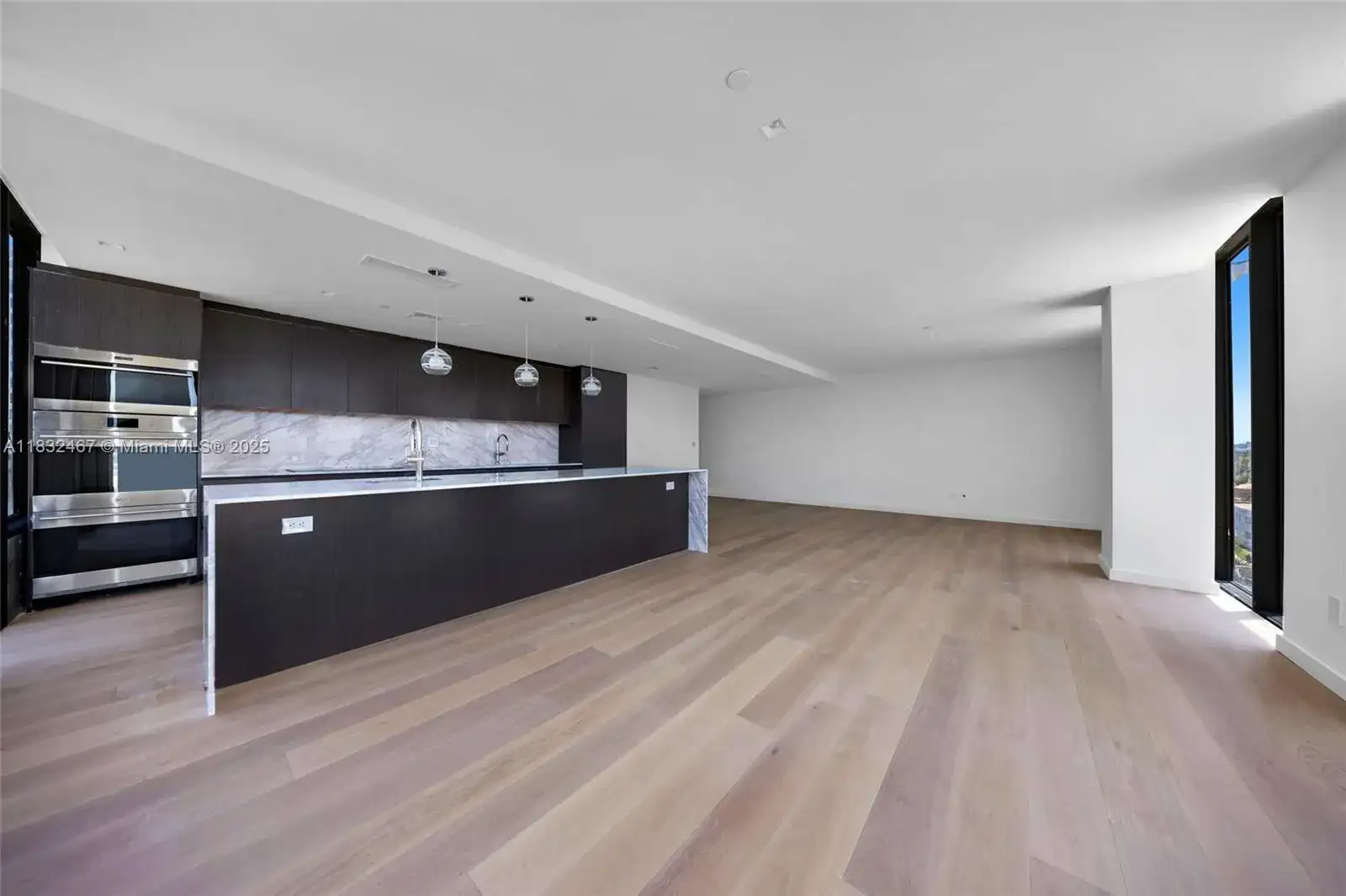 340 W 42 St # 508, Miami Beach FL 33140 photo 3