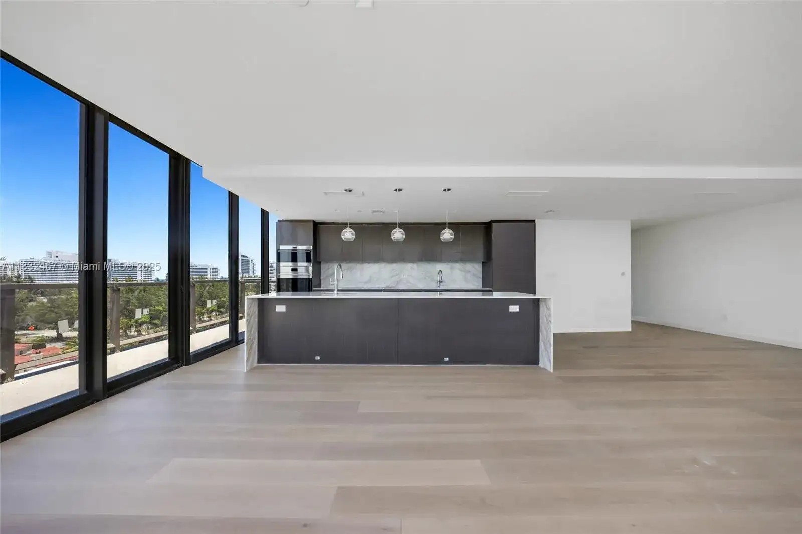340 W 42 St # 508, Miami Beach FL 33140 photo 4
