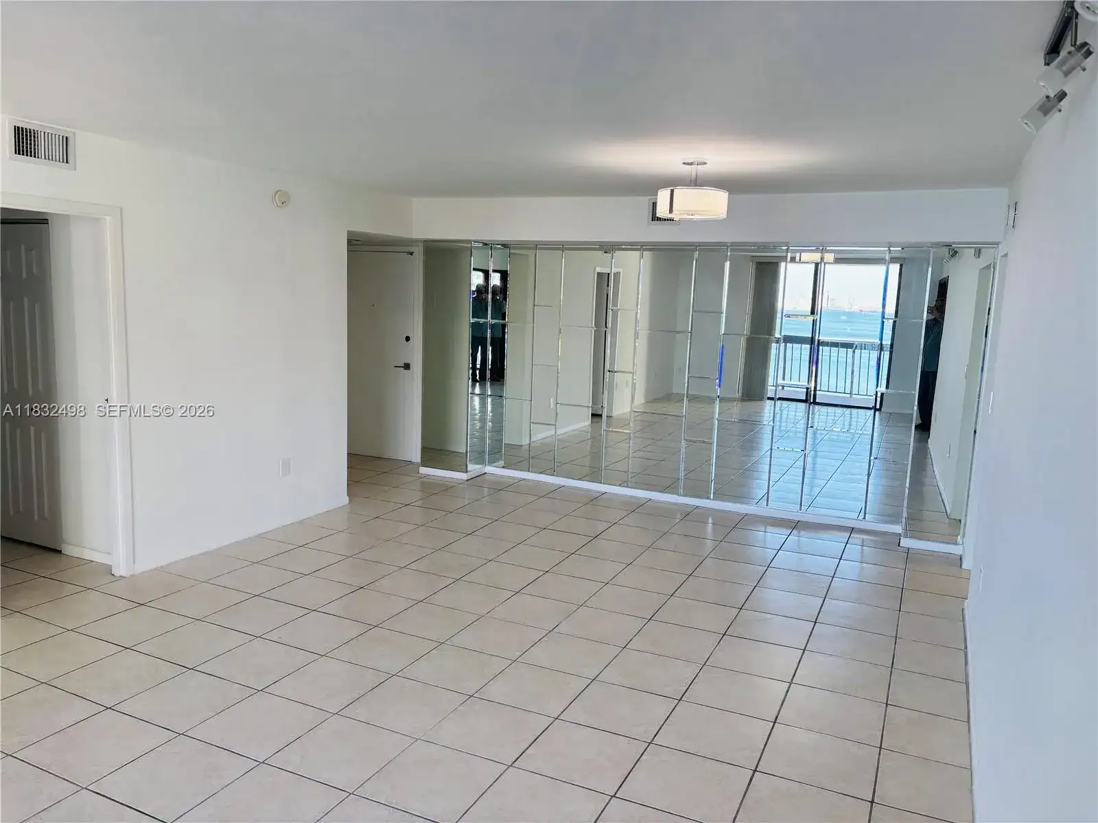 2333 Brickell Ave # 1115, Miami FL 33129 photo 2