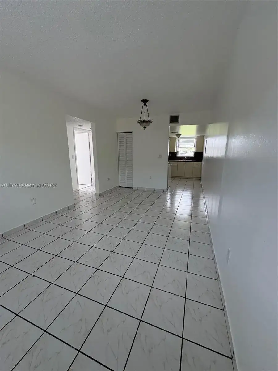 231 E 7th St # 101, Hialeah FL 33010 photo 4