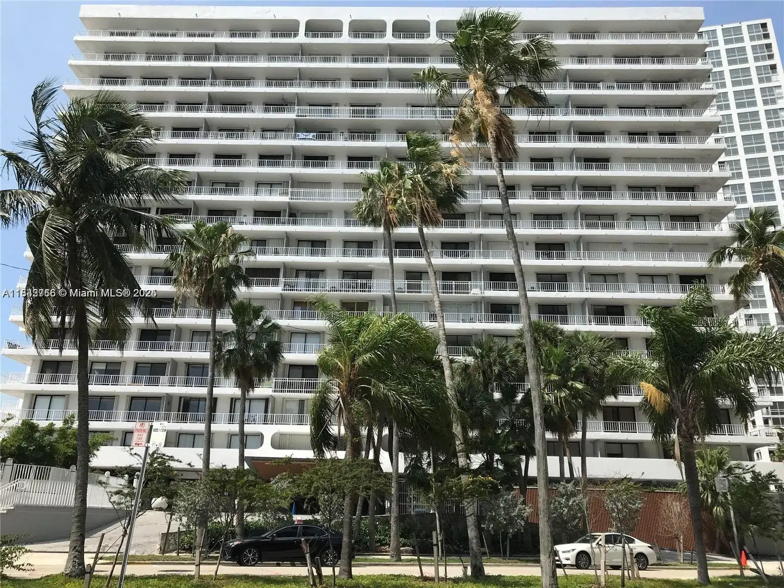 200 SE 15th Rd # 4K, Miami FL 33129 photo 4