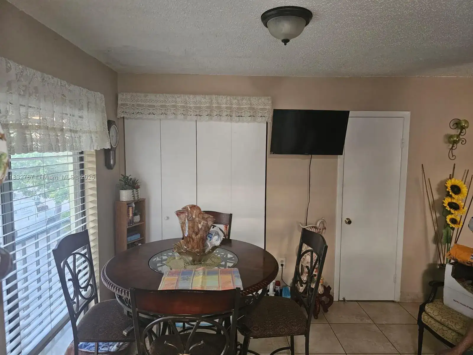 1521 W 42nd Pl # 18, Hialeah FL 33012 photo 4