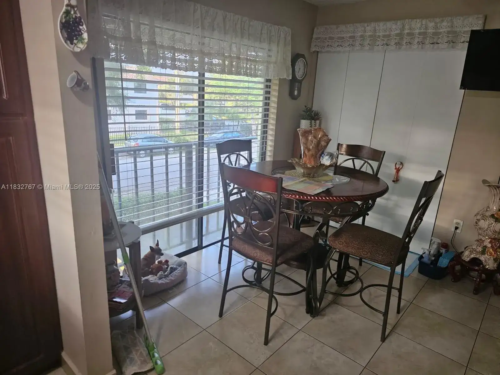 1521 W 42nd Pl # 18, Hialeah FL 33012 photo 5