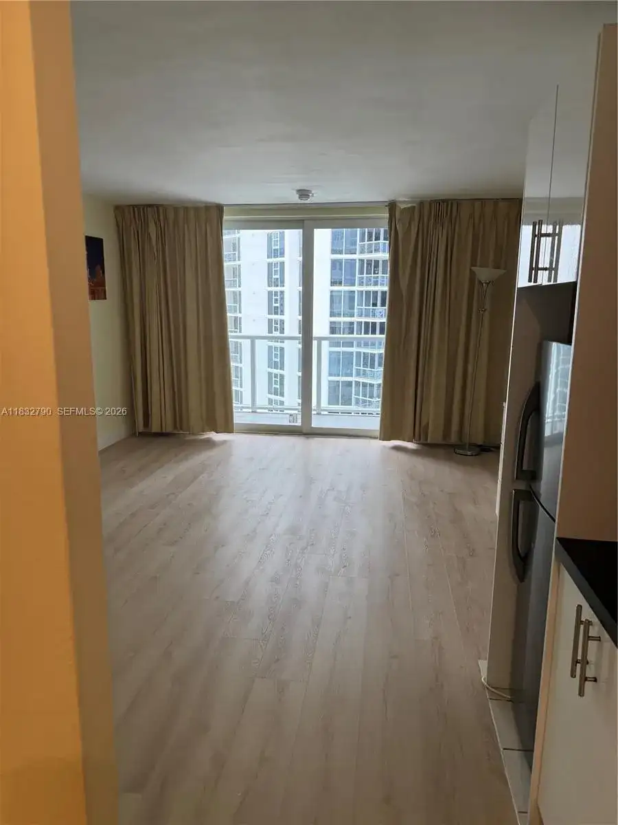 19201 Collins Ave # 717, Sunny Isles Beach FL 33160 photo 4