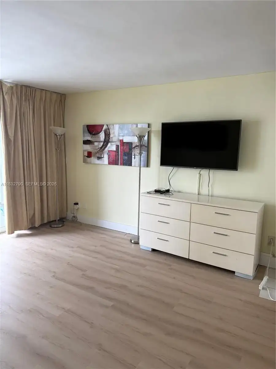 19201 Collins Ave # 717, Sunny Isles Beach FL 33160 photo 5