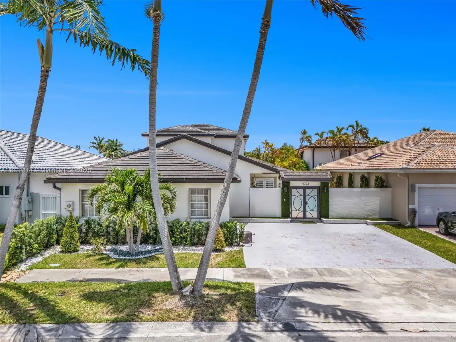 14793 NW 87th Pl, Miami Lakes FL 33018