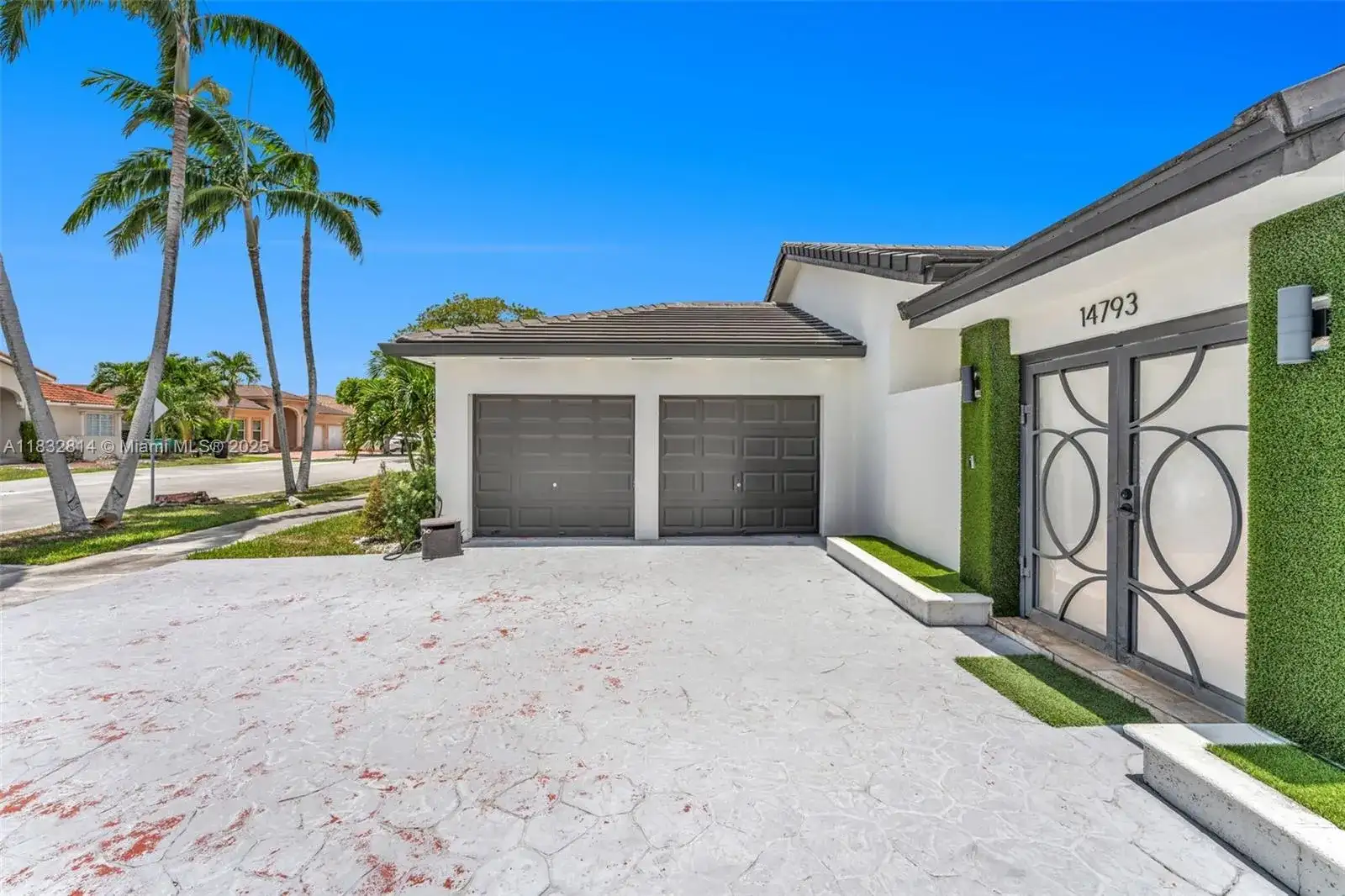 14793 NW 87th Pl, Miami Lakes FL 33018 photo 3