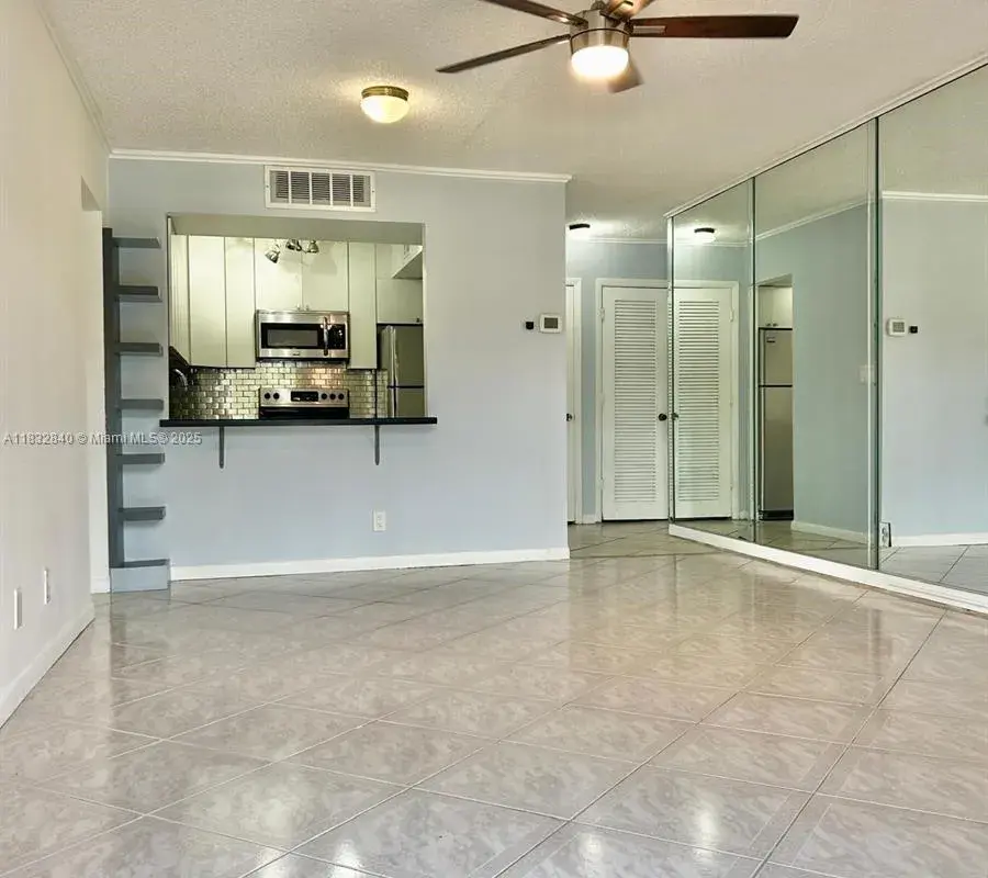 630 Tennis Club Dr # 106, Fort Lauderdale FL 33311