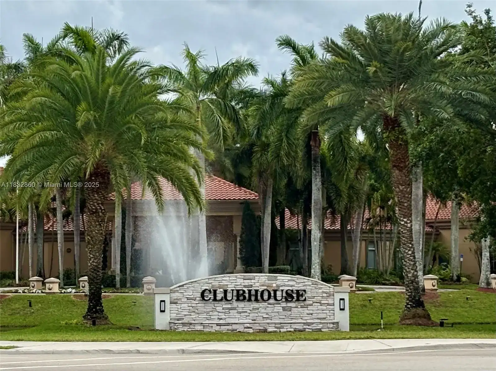 13317 NW 15th Ct, Pembroke Pines FL 33028 photo 5