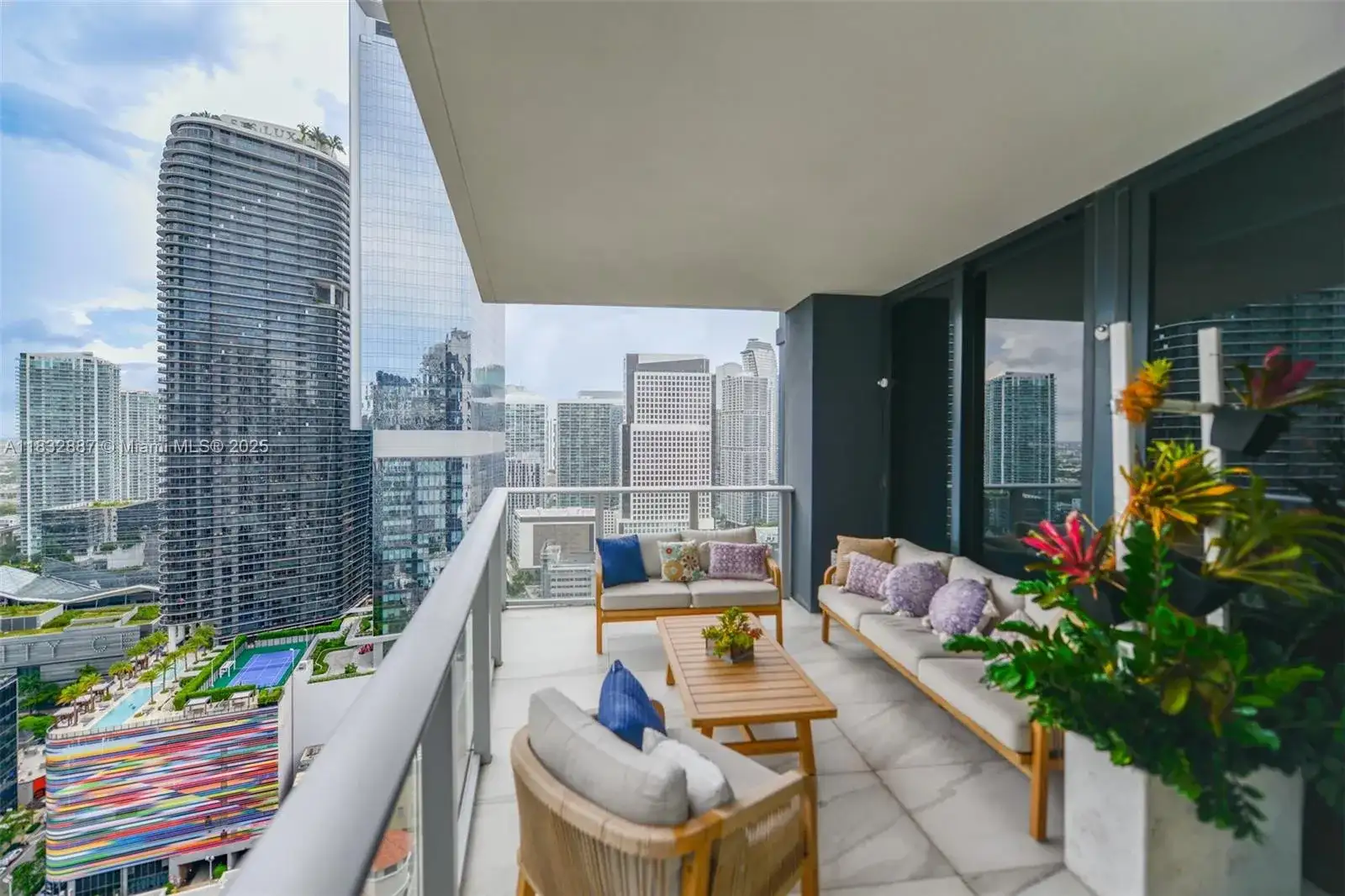 1010 Brickell Ave # 3311, Miami FL 33131 photo 2