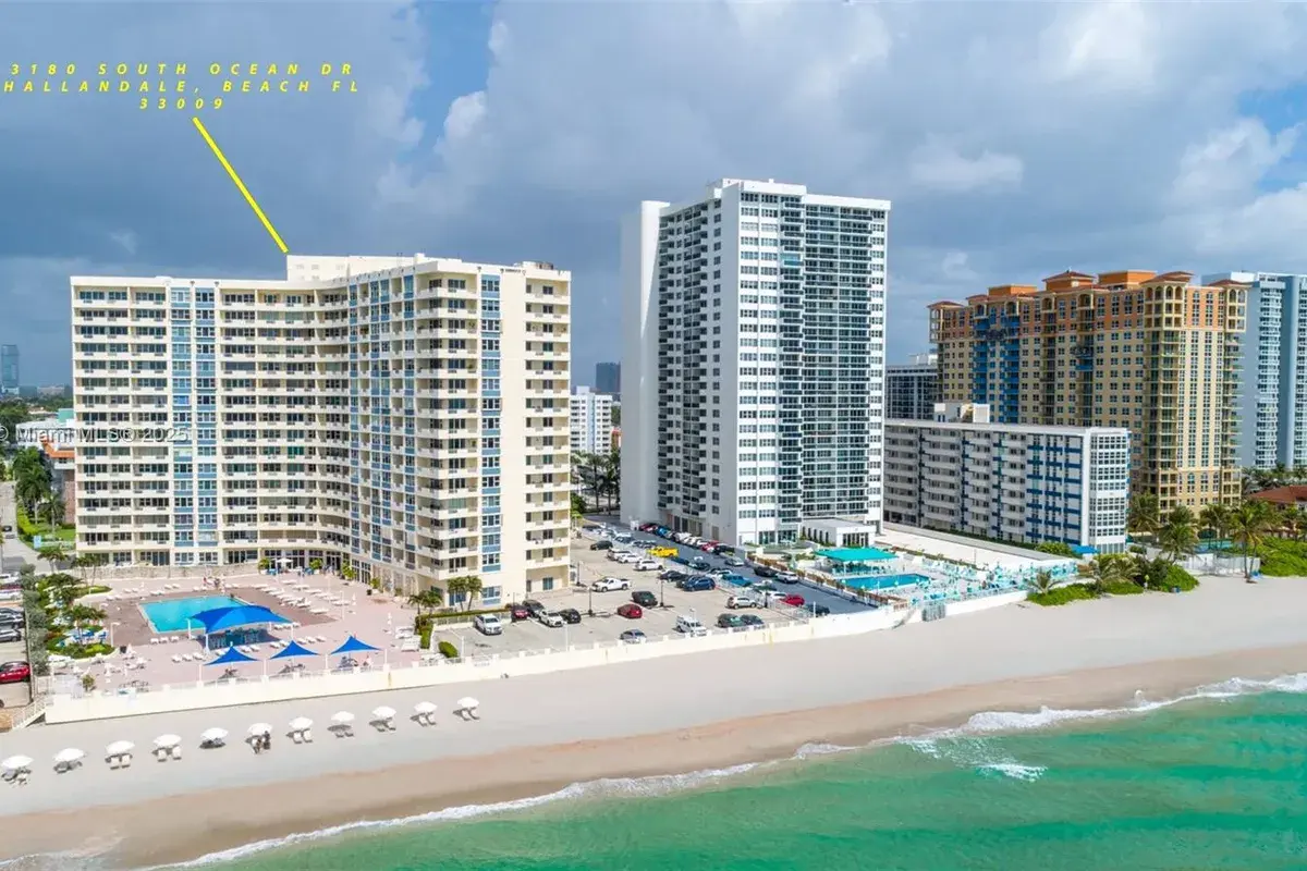 3180 S Ocean Dr, Hallandale Beach FL 33009