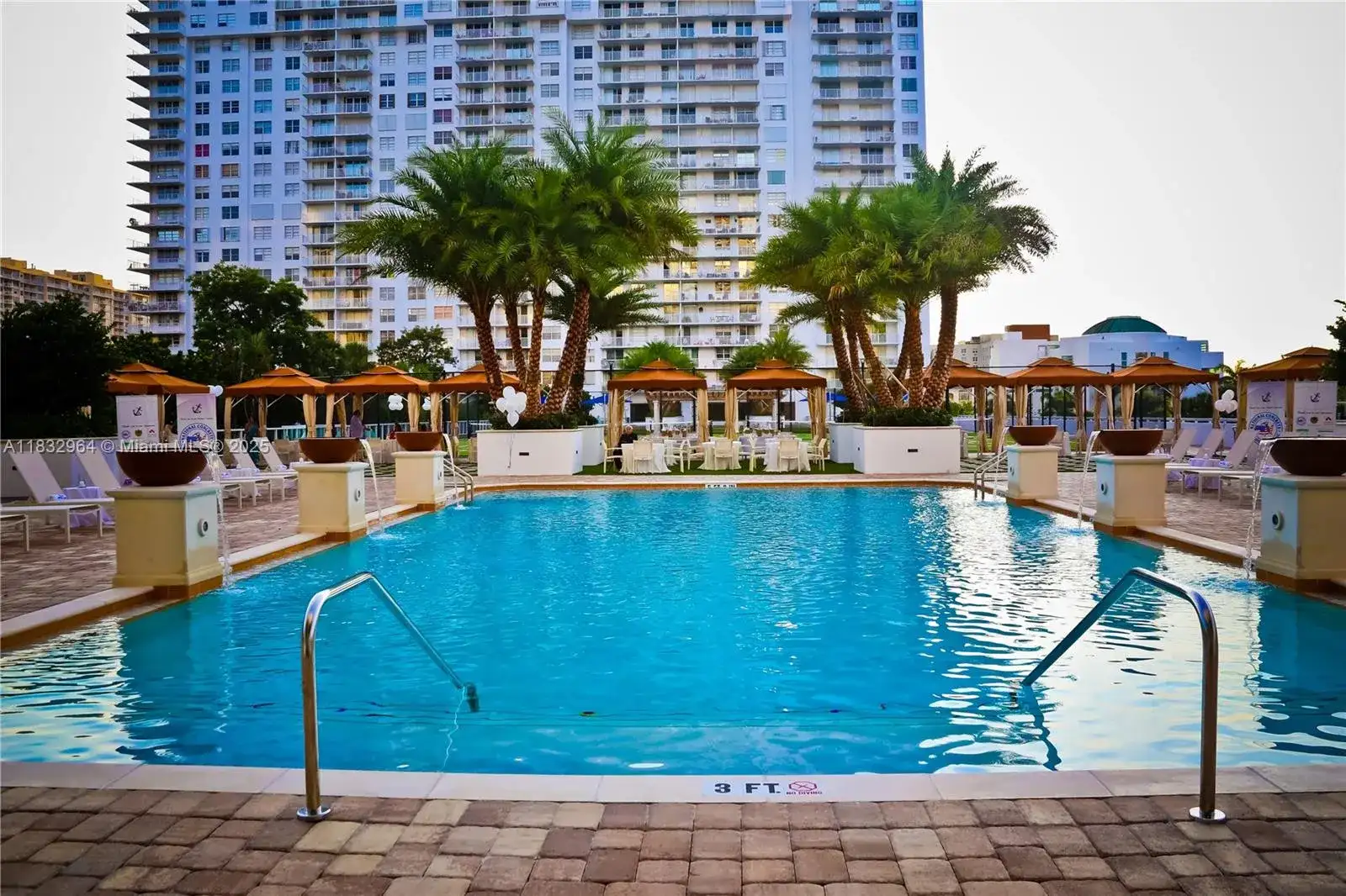 2801 NE 183rd St # 2009W, Aventura FL 33160 photo 2