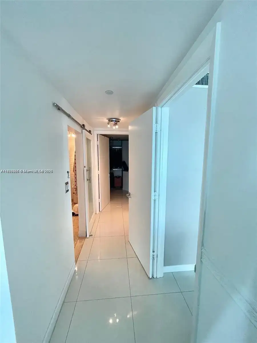 350 S Miami Ave # 3602, Miami FL 33130 photo 5