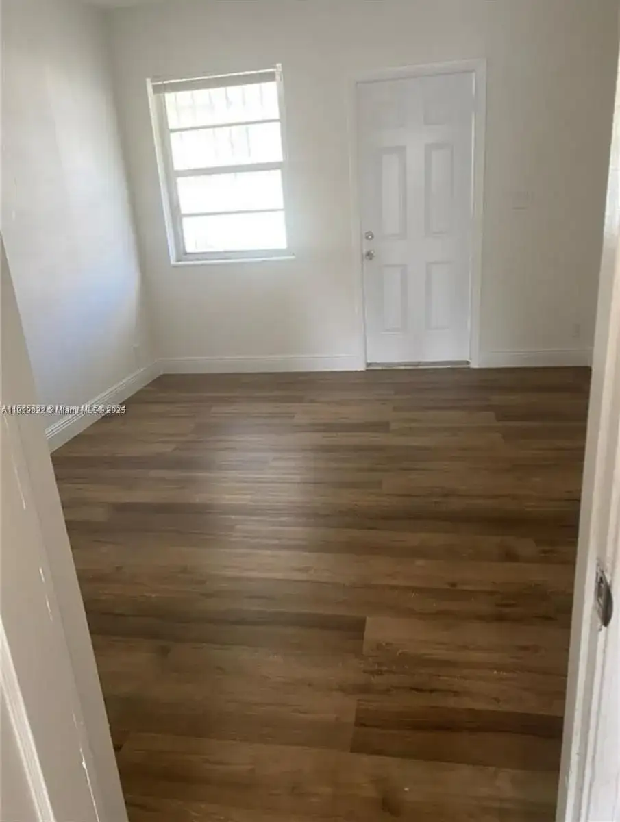 791 E 22nd St, Hialeah FL 33013 photo 3