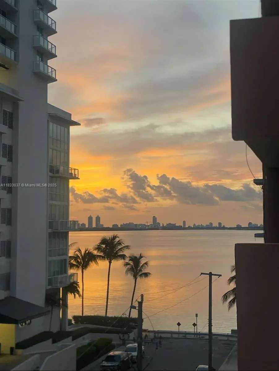 600 NE 25th St # 62, Miami FL 33137