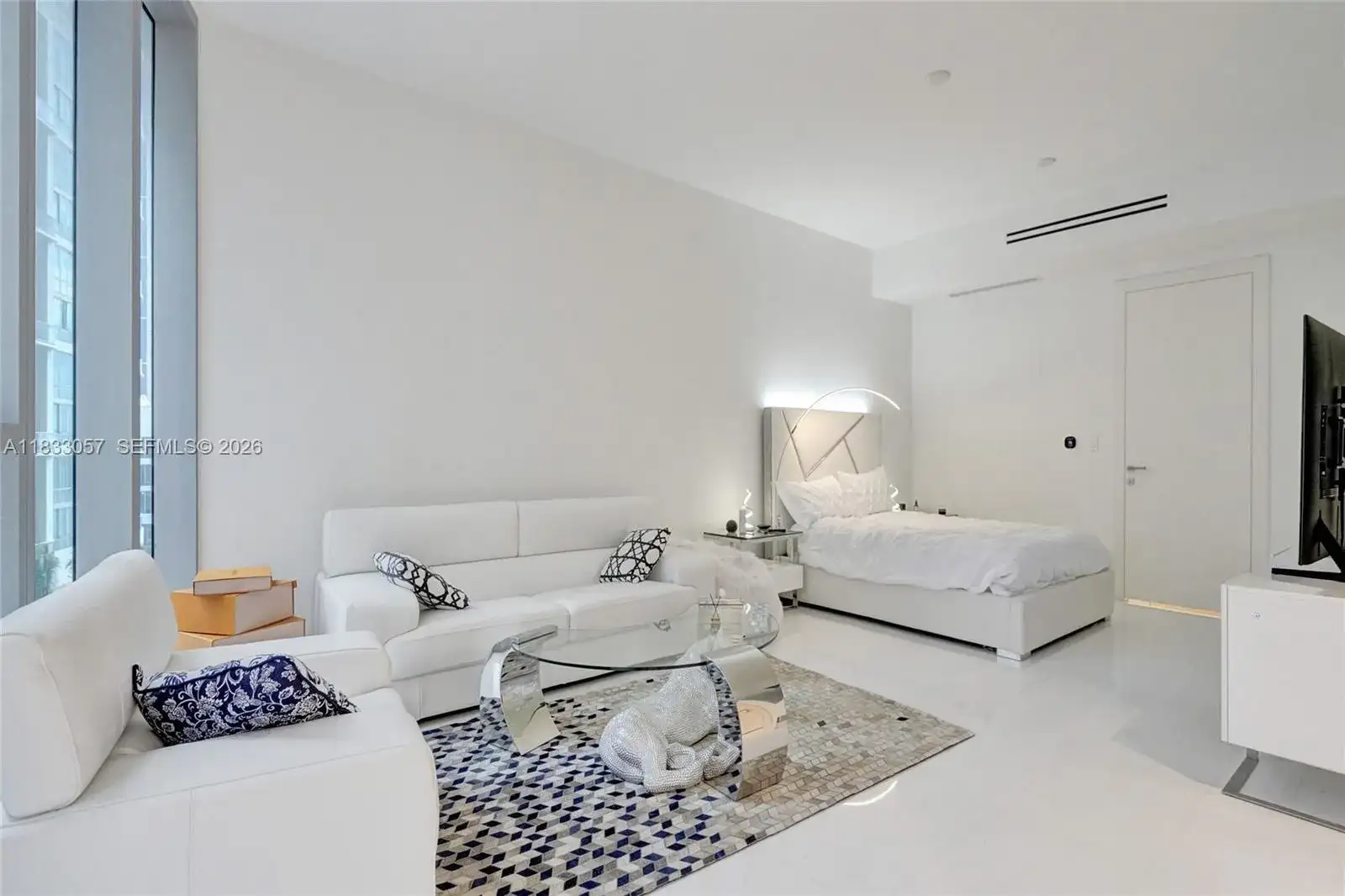 300 Biscayne Blvd Way # 505C, Miami FL 33131 photo 2