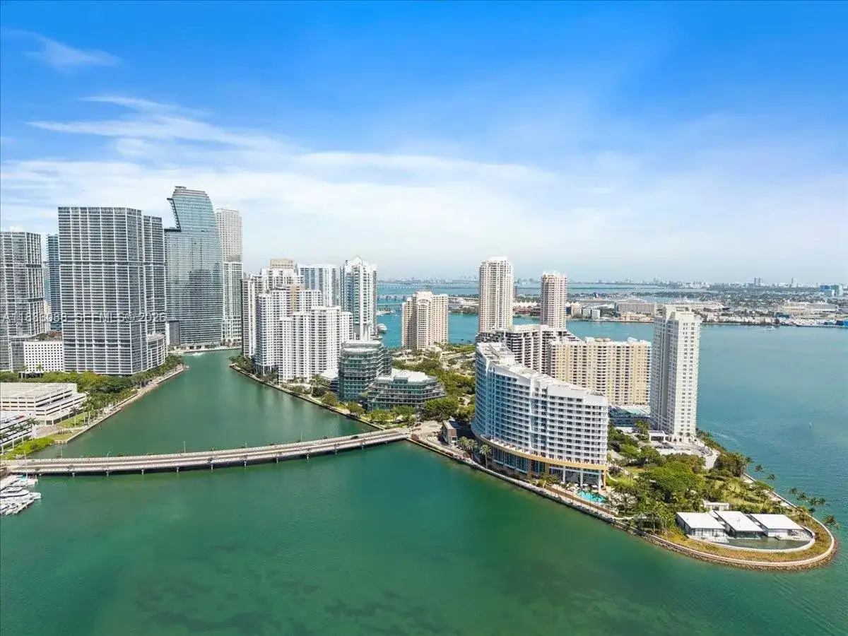 888 Brickell Key Dr # 1502, Miami FL 33131 photo 3