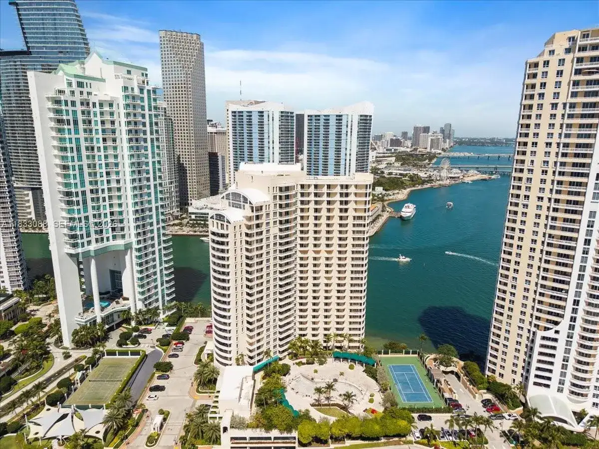 888 Brickell Key Dr # 1502, Miami FL 33131 photo 4
