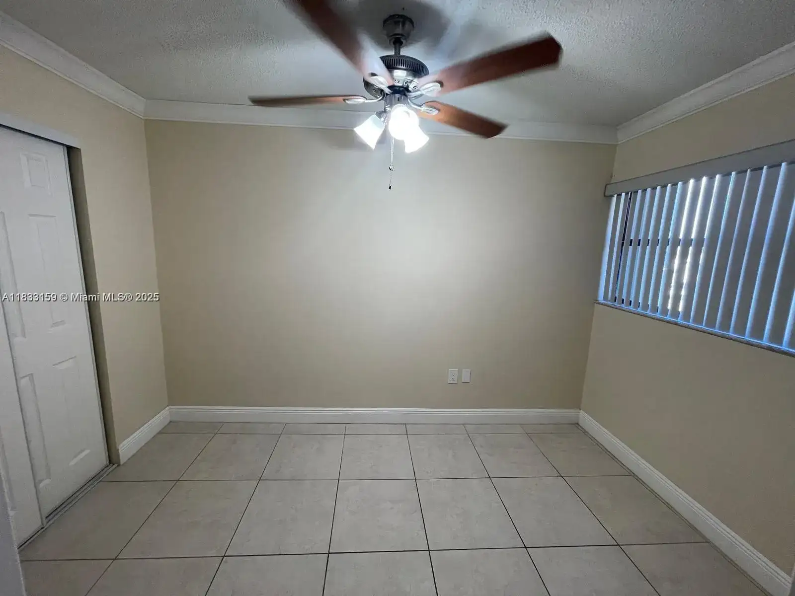 6956 SW 111th Pl, Miami FL 33173 photo 2
