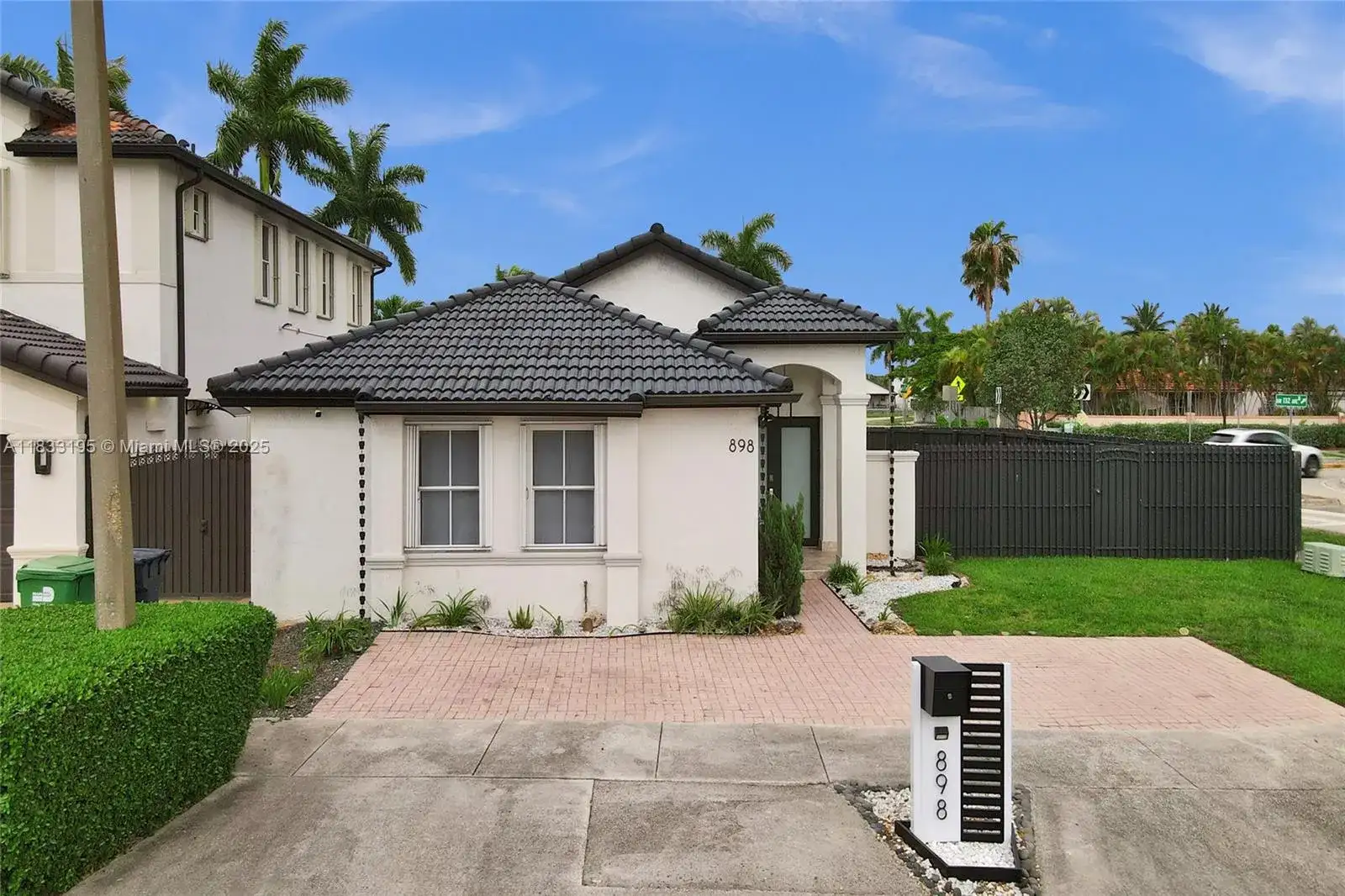 898 NW 131st Ave, Miami FL 33182 photo 4