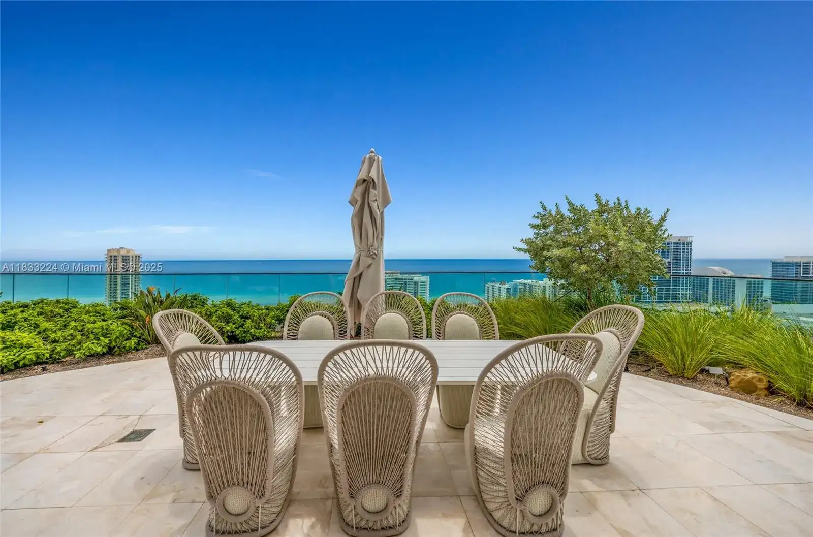 580 72 # 910, Miami Beach FL 331441 photo 5