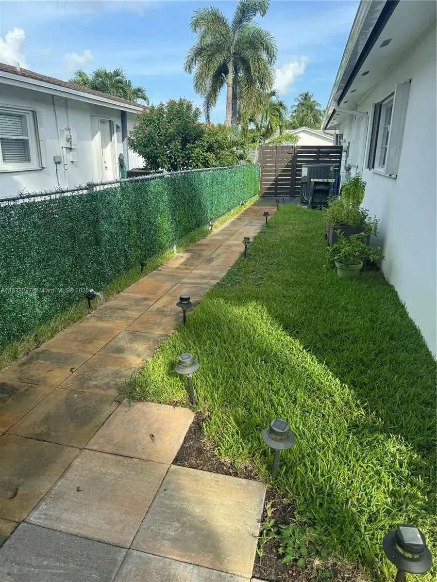 1681 SW 55th Ave # 0, Plantation FL 33317