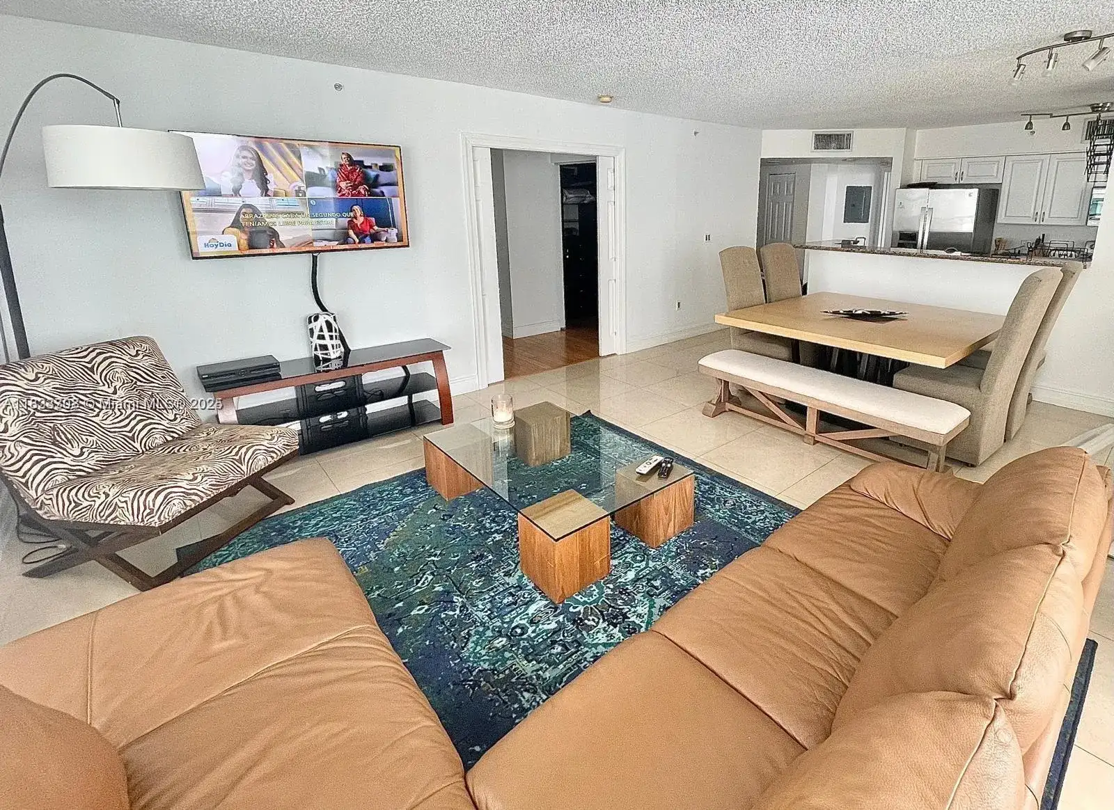 1155 Brickell Bay Dr # 1401, Miami FL 33131 photo 2