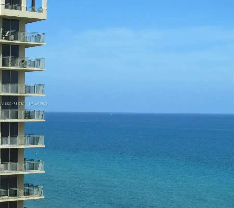3140 S Ocean Dr # 1207, Hallandale Beach FL 33009