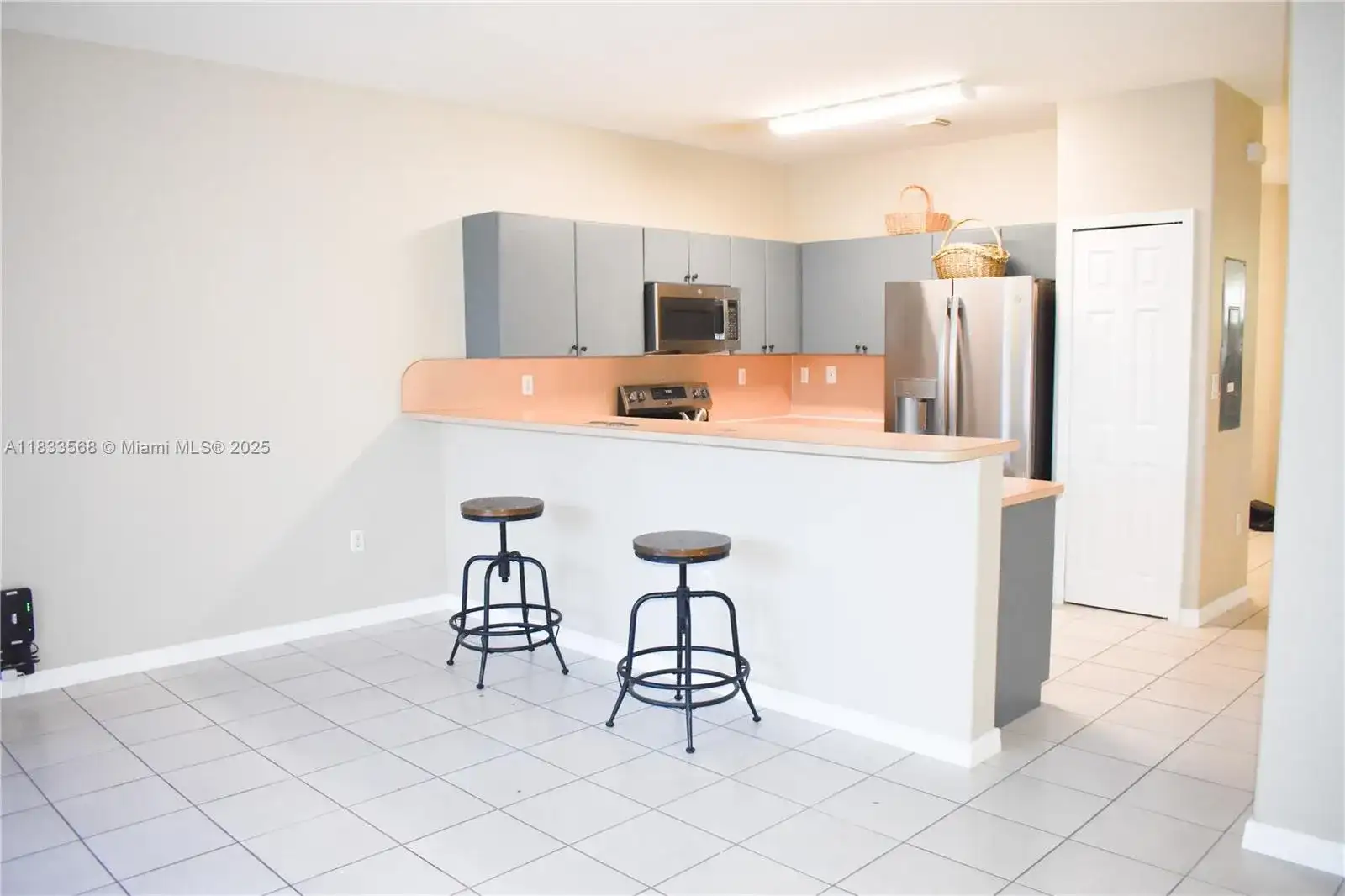 9123 SW 152nd Path, Miami FL 33196 photo 2