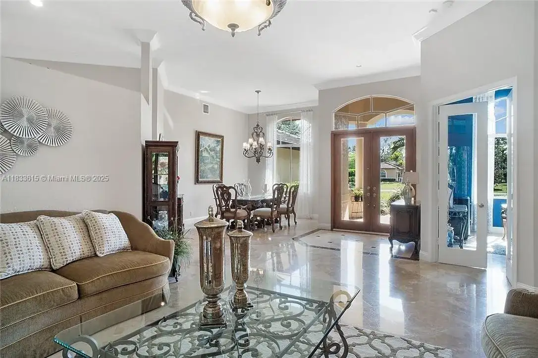 6807 NW 66th Way, Parkland FL 33067 photo 3
