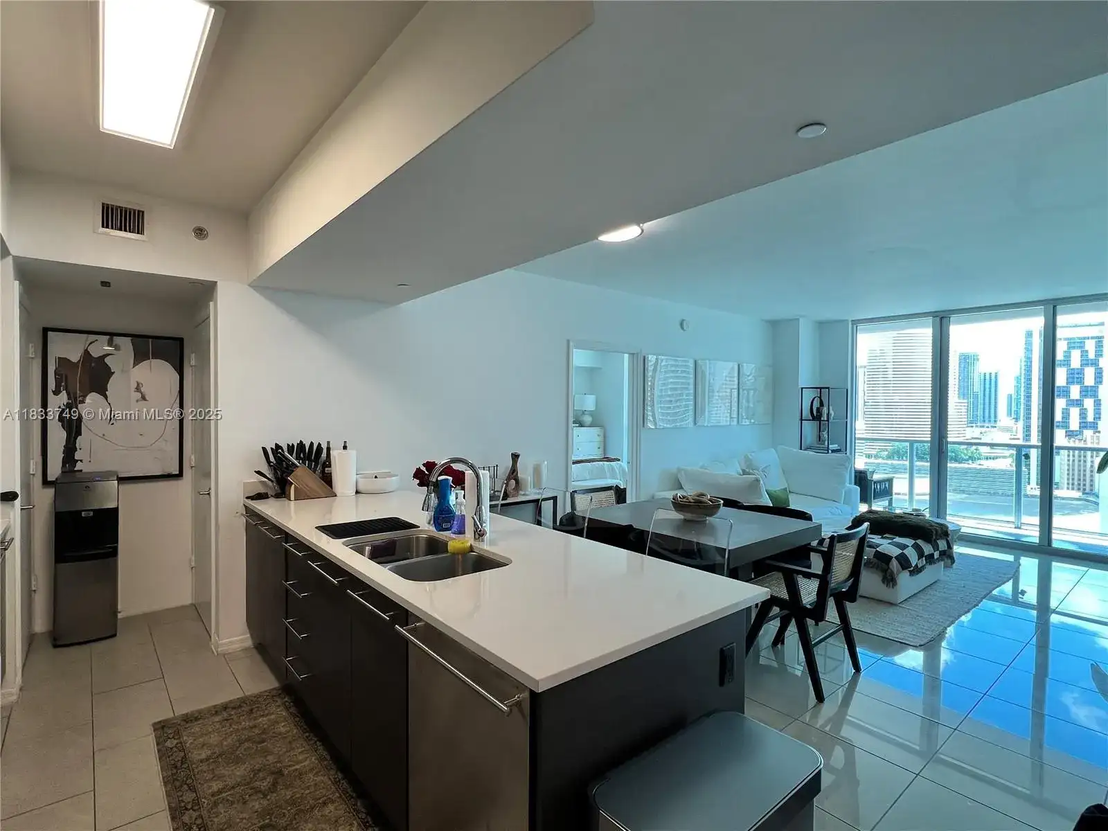 55 SE 6th St # 2305, Miami FL 33131 photo 3