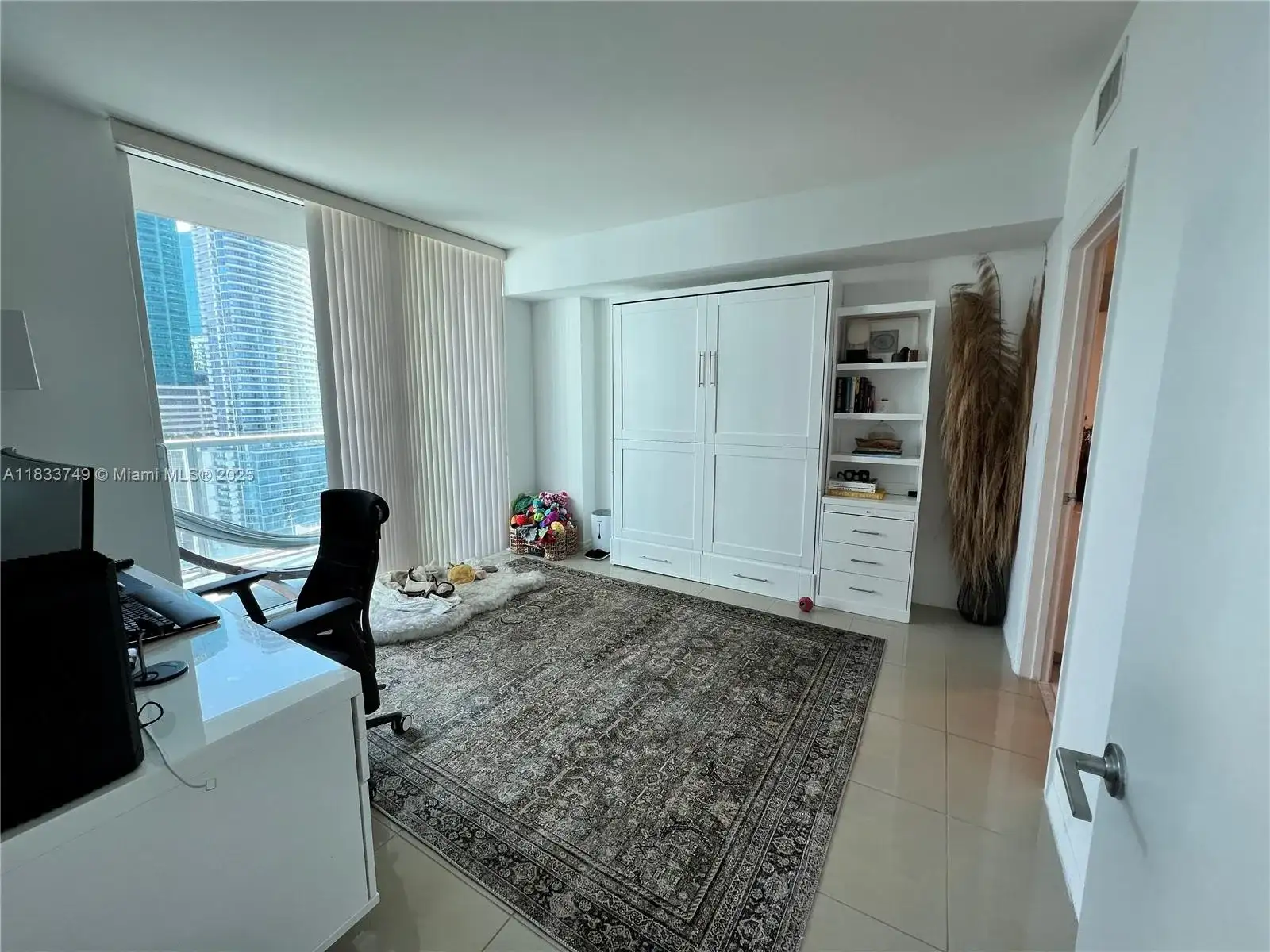 55 SE 6th St # 2305, Miami FL 33131 photo 5